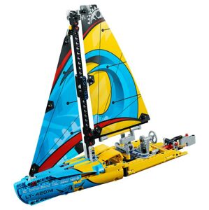 LEGO Technic 42074 Pretekárska jachta