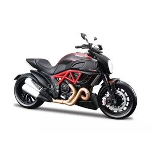 Maisto - Motocykel, Ducati Diavel Carbon, 1:12